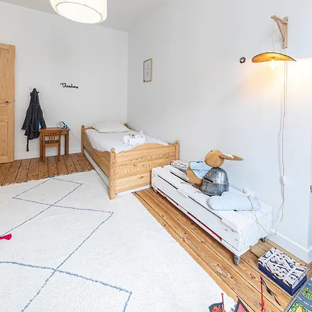 빌라 Grande Maison Familiale De Charme, 7 Chambres, Coeur De Laval, Jusqu'a 10 Pers