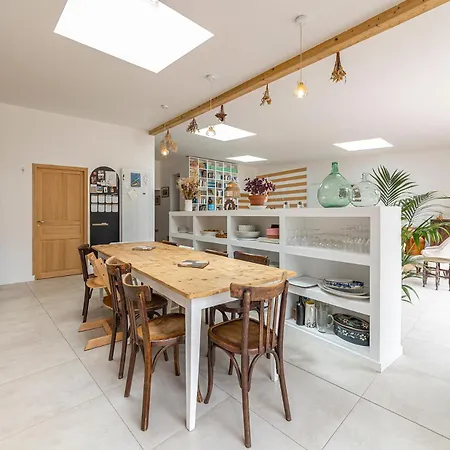 Grande Maison Familiale De Charme, 7 Chambres, Coeur De Laval, Jusqu'a 10 Pers * 라발