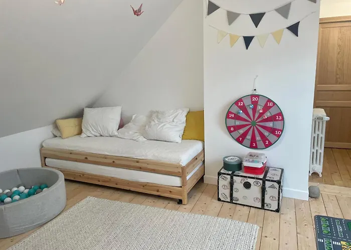 Villa Grande Maison Familiale De Charme, 7 Chambres, Cœur De Laval, Jusqu'à 10 Pers Laval (Mayenne)